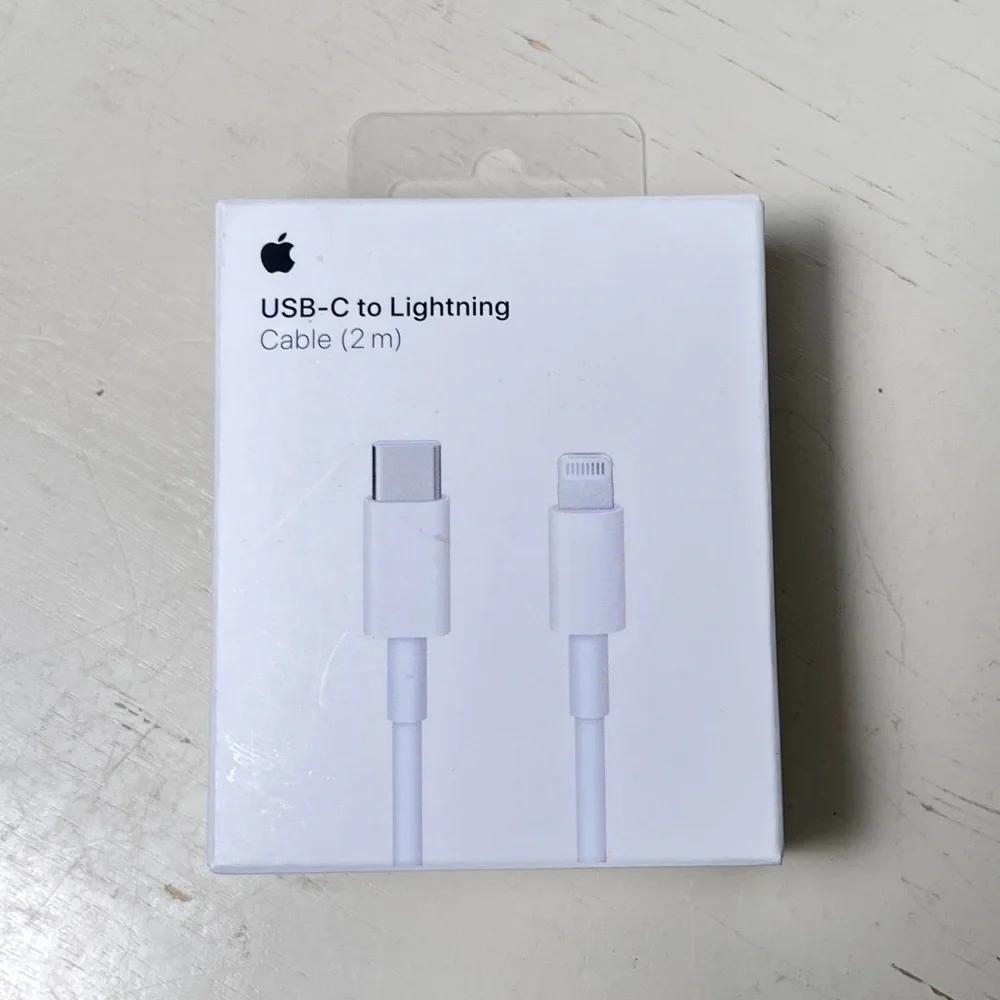 Apple USB-C to Lightning‎ Cable 2 Meters Sealed New in Box